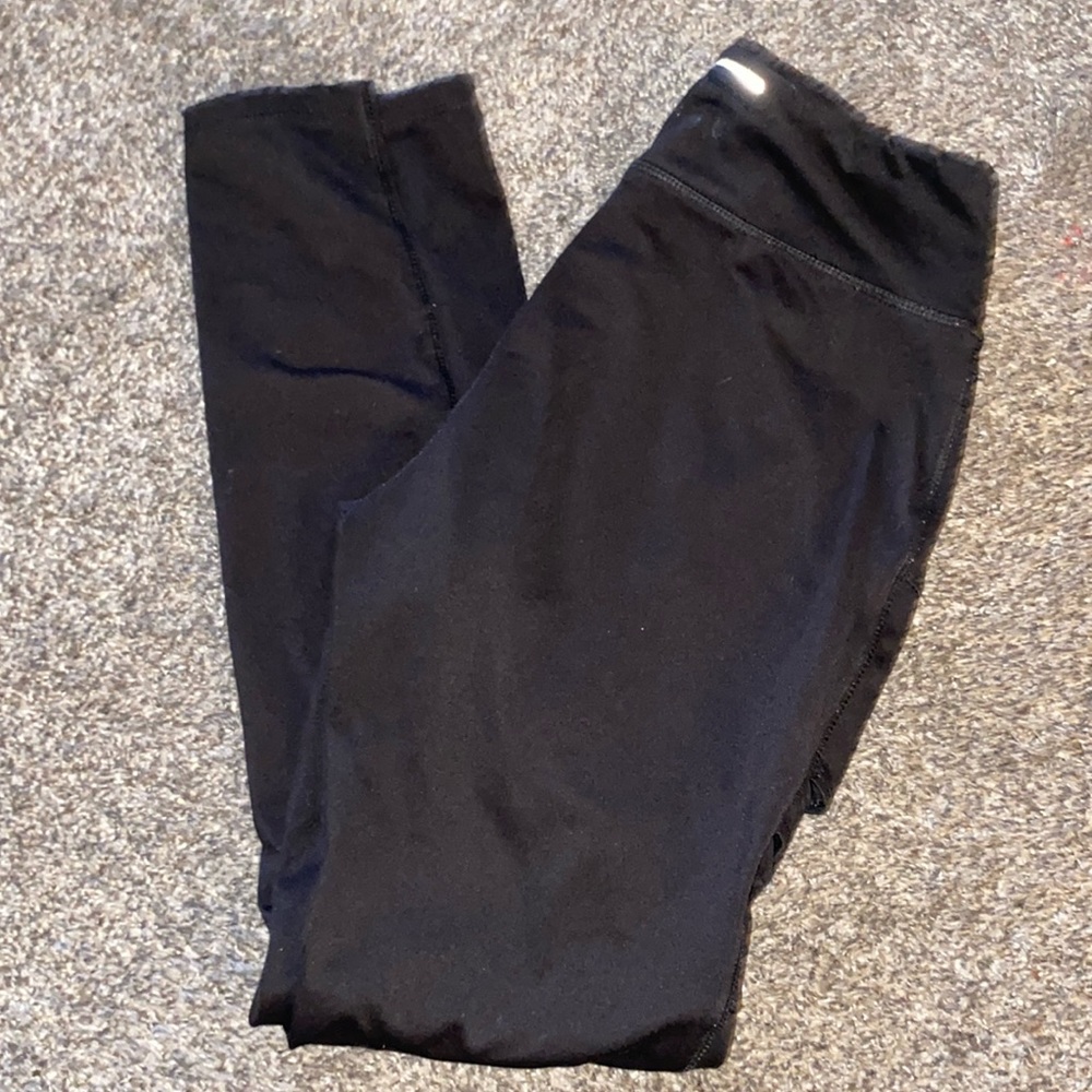 Leggings with slits